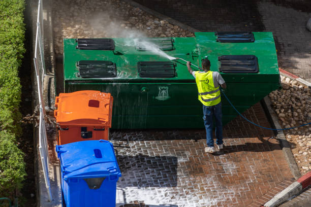 Best Roof Power Washing Services  in Lone Tree, IA
